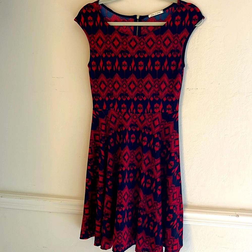 Tea n Rose - dress- stretchy